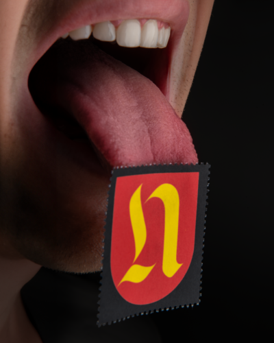 TNM_Theater_Neumarkt_Briefmarke_Zunge_web_01_3.png